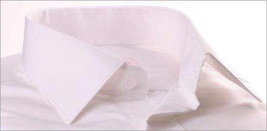 Chemise blanche tissu popeline à gorge cachée et poignets mousquetaires